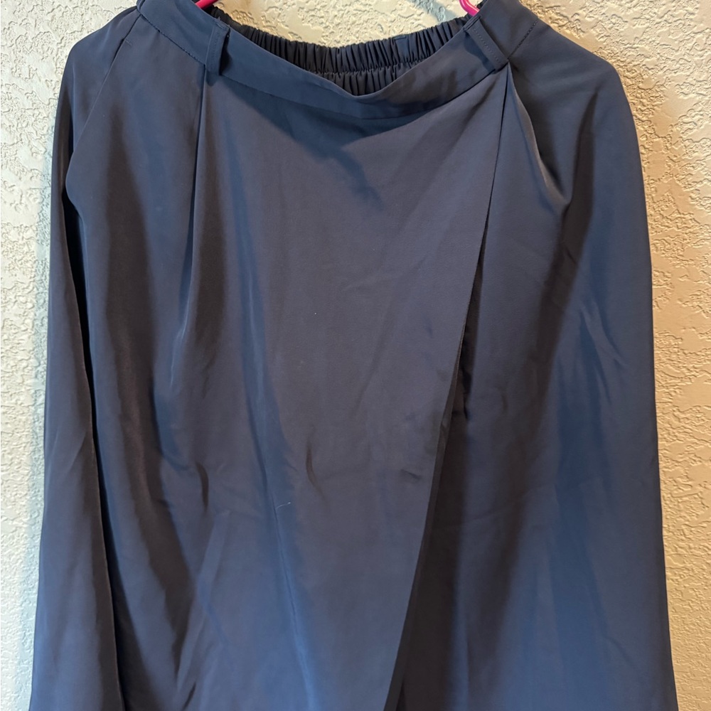 GU Japan women’s  navy blue M business casual skort career intern apprentice